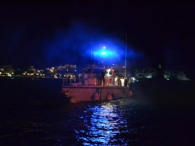 Καΐκι προσέκρουσε στις Αλυκές στην Κ. Αχ...