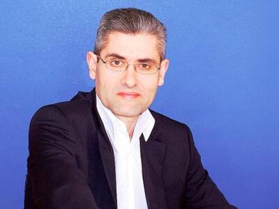 Παρελάσεις με αστυνομική συνοδεία και οδ...