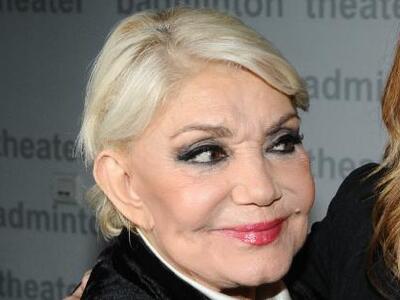 Έλληνας καλλιτέχνης εξομολογείται το παρ...