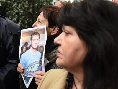 Το τελευταίο «αντίο» στο Βαγγέλη από τα ...