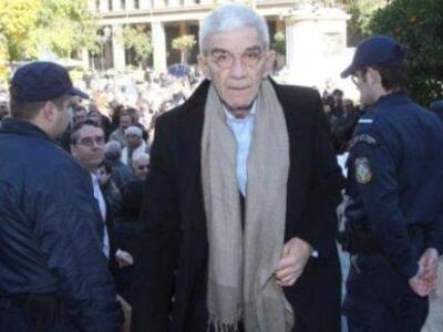 Γιάννης Μπουτάρης: "Όταν πέθανε η γ...