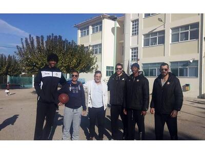 Πάτρα:Ο Προμηθέας στο 32ο Δημοτικό σχολε...