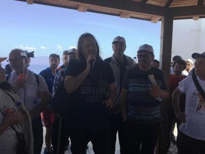 Πορεία διαμαρτυρίας μετά... μουσικής 