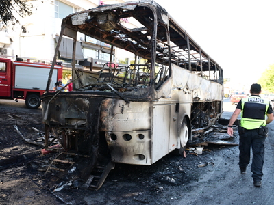 Φωτιά σε τουριστικό λεωφορείο στο Χαϊδάρι 