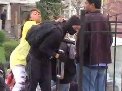 Δεν υπάρχει  μόνο η Ελληνίδα...μάνα - Δε...