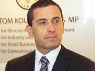 Αυστραλία: Υπερυπουργός ο ομογενής Τομ Κ...