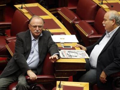 Παπαδημούλης: H κυβερνητική τρόικα μετράει πληγές