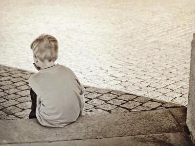 Συνελήφθη μητέρα που άφηνε τις νύχτες μό...