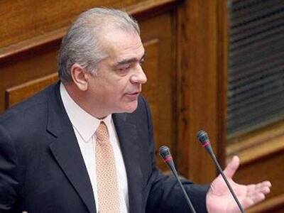 Σταμάτης: Στο Μεσολόγγι και όχι στην Πάτ...