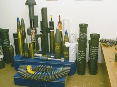 Ηλεκτρονικός «πόλεμος» με την τρόικα για...