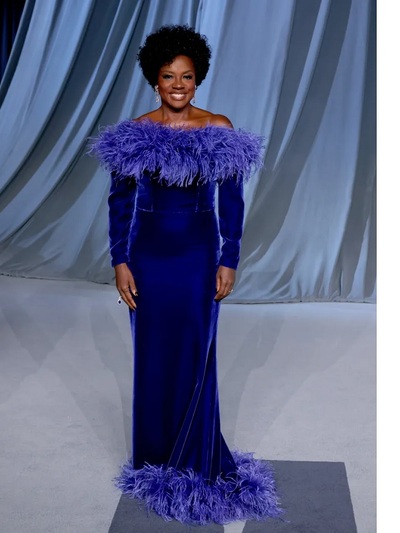 Bαιόλα Ντέιβις με Gucci