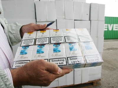 Νέες συλλήψεις για λαθραία τσιγάρα στο λ...