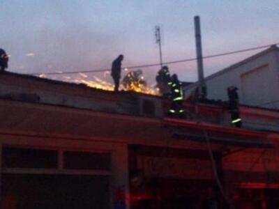 "Λαμπάδιασε" σουβλατζίδικο στη...