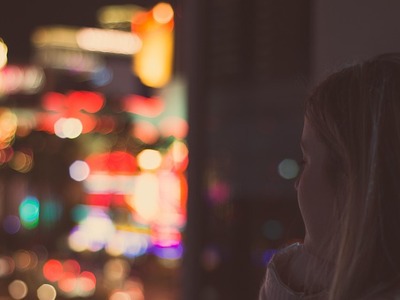 ΠΟΥ: Ένα στα επτά παιδιά και εφήβους στη...