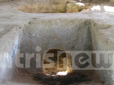 Ηλεία: Έσκαβε στο χωράφι του και βρήκε αρχαία!