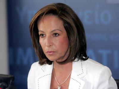 Προπηλάκισαν την Άννα Διαμαντοπούλου- Δι...