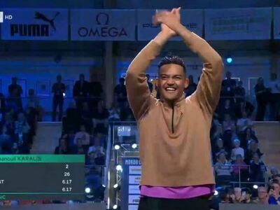 Ο Εμμανουήλ Καραλής κινείται σε ρυθμούς “Ferto”