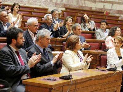 Στα δυο η ΔΗΜΑΡ! Οικονόμου: Κάνει λάθος η Ρεπούση