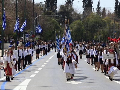 Η μαθητική παρέλαση στην Αθήνα για την 25η Μαρτίου