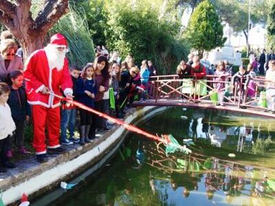 Αίγιο: Ο Άγιος Βασίλης μοίρασε χαρά και ...