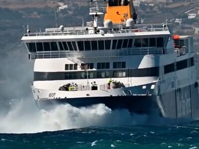 Το «Blue Star Naxos» δίνει μάχη με τα κύ...