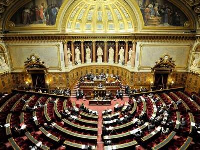 Γαλλία: Ποινές για εργοστάσια που κλείνο...