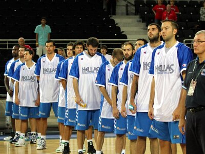 21:00 : Ώρα αποδείξεων για την "επί...