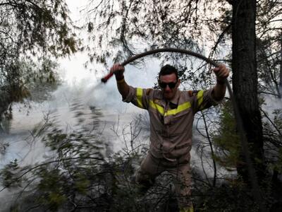 Σε ύφεση η πυρκαγιά στο δήμο Δίρφης - Με...