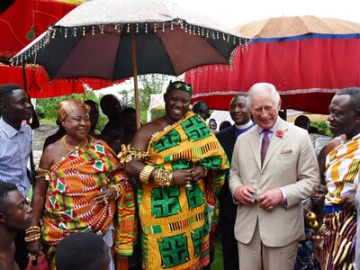 Ο Κάρολος ζήτησε "συγγνώμη" απ...