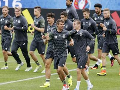 EURO 2016: "Λευκή" ισοπαλία γι...