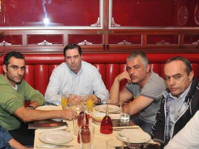 Ο Ανδρέας Παπαναγιώτου δείπνο γνωριμίας ...