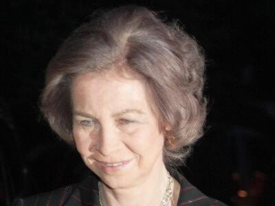 Η βασίλισσα Σοφία της Ισπανίας προσκύνησ...