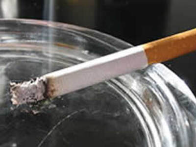 Καθολική απαγόρευση του καπνίσματος δρομ...