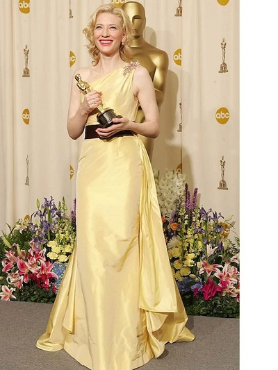 H Κέιτ Μπλάνσετ παρέλαβε Οσκαρ με κίτριν...
