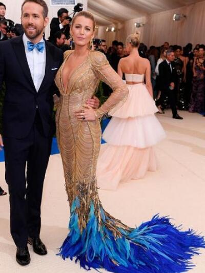 ΜΠΛΕΙΚ ΛΑΒΛΙ ΜΕ VERSACE