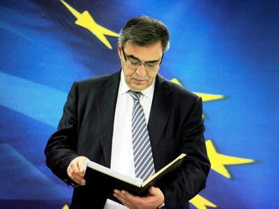 Στο στόχαστρο των εταιριών κινητής τηλεφ...