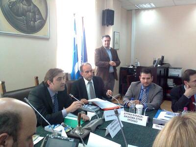 Στη Χάγη για τις γερμανικές αποζημιώσεις...