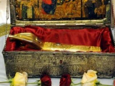 Τώρα: Αναζητήσεις για την χείρα του Aγίο...