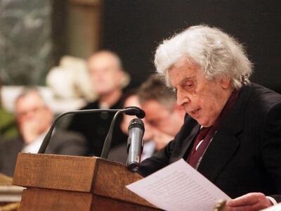 Μίκης Θεοδωράκης: Έτσι θα απαλλαγούμε απ...