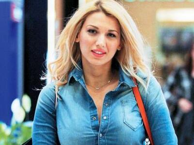 ΔΕΙΤΕ: Πως είναι η Κωνσταντίνα Σπυροπουλ...