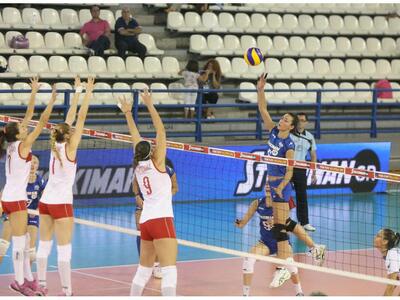 Βόλεϊ: Εντυπωσιάζει η Εθνική γυναικών στ...