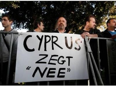 Κύπρος: Στις Βρυξέλλες για... κούρεμα - ...