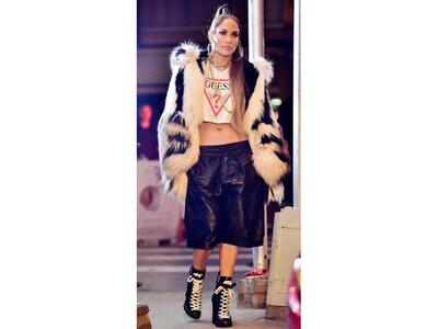 Τζένιφερ και Guess