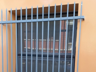 Ταΐστρες (Πλαστικά κεσεδάκια φαγητού) στ...