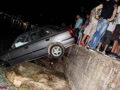Λόγγος: "Βουτιά" αυτοκινήτου σ...