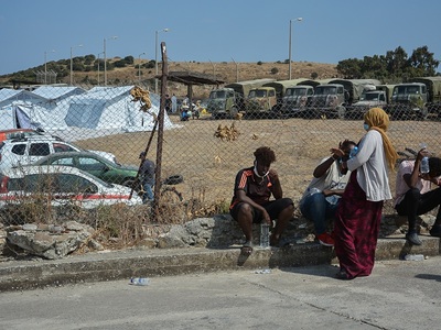 Μυτιλήνη: Αρχισε η εγκατάσταση προσφύγων...