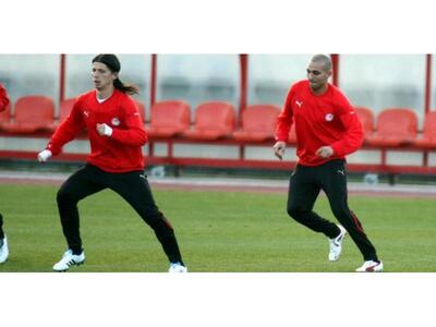 Ολυμπιακός: Προπόνηση χωρίς Τζιμπούρ, Πά...