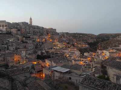 Μνήμες, Ψυχές, Σώματα, Πρόσωπα