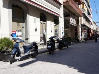 Πάτρα: Η Τροχαία "σαρώνει" τη ...