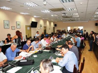 Πάτρα: Στον Υπουργό Ναυτιλίας το Δημοτικ...